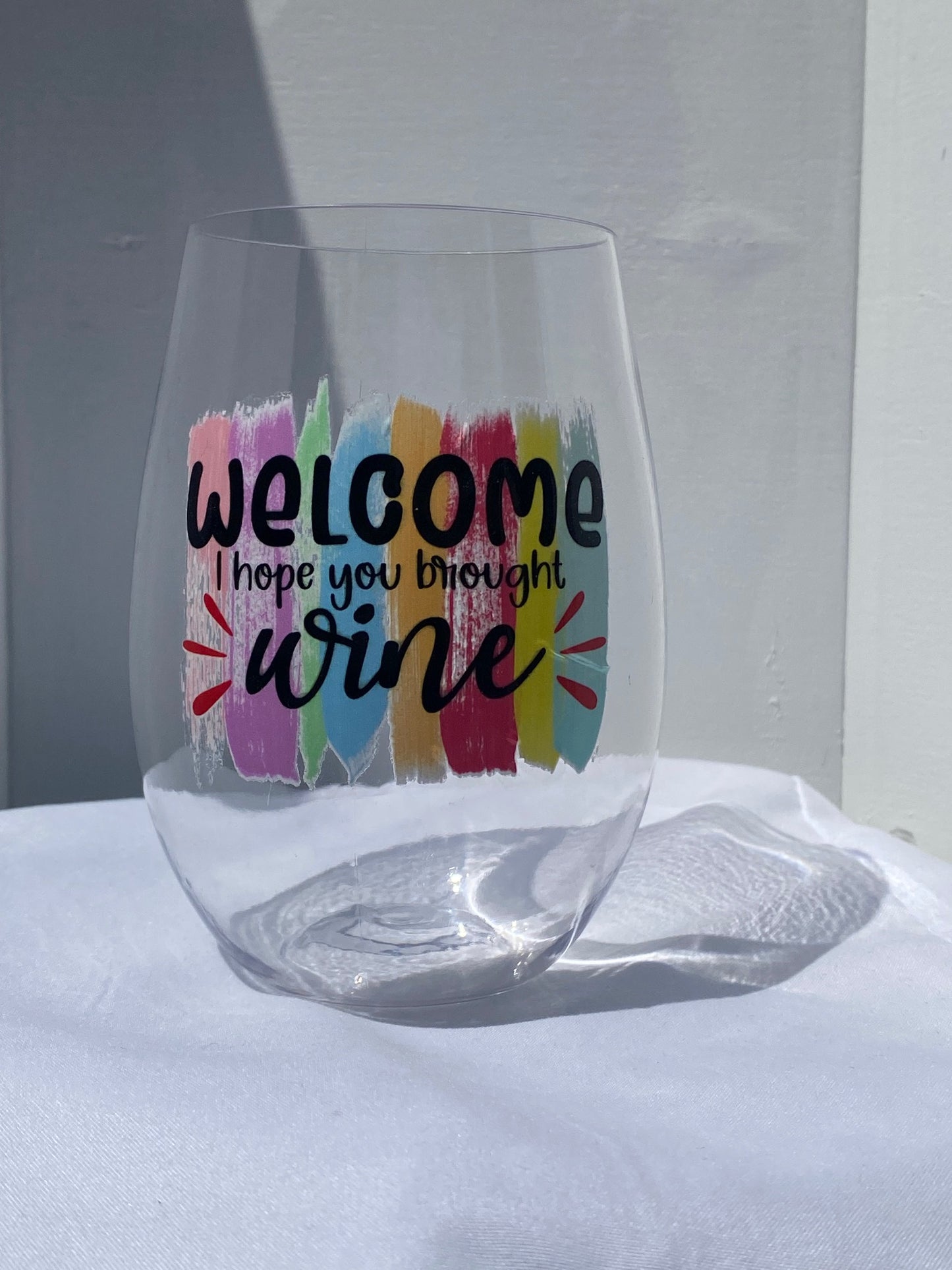 16 oz. Plastic Wine Glass - Welcome