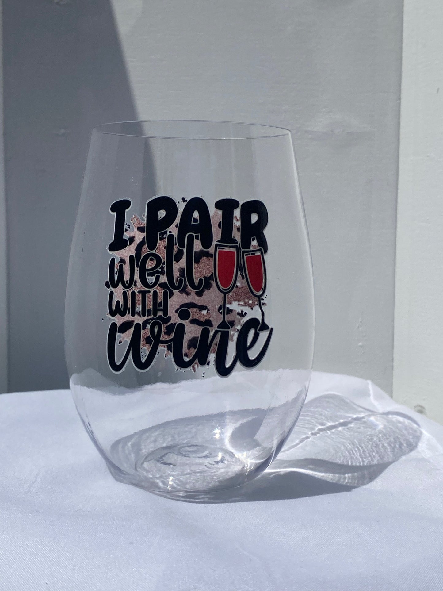16 oz. Plastic Wine Glass - I Pair Well